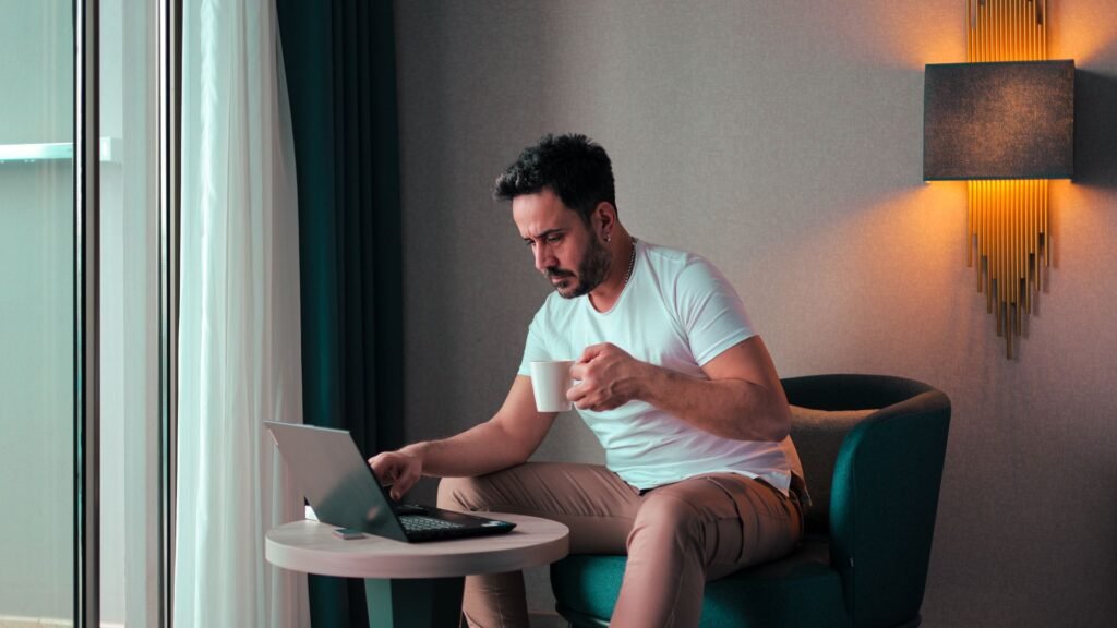 how to stay awake on night shift